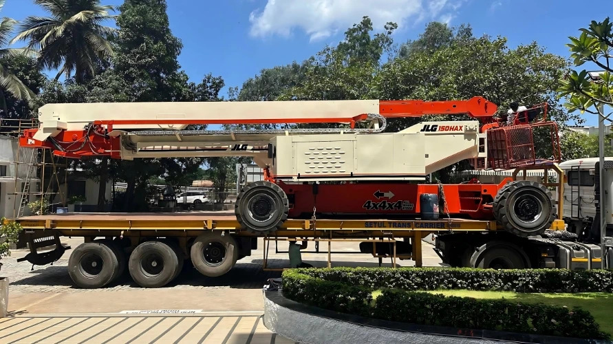 Truck Mounter Scissor Lift 86 ft